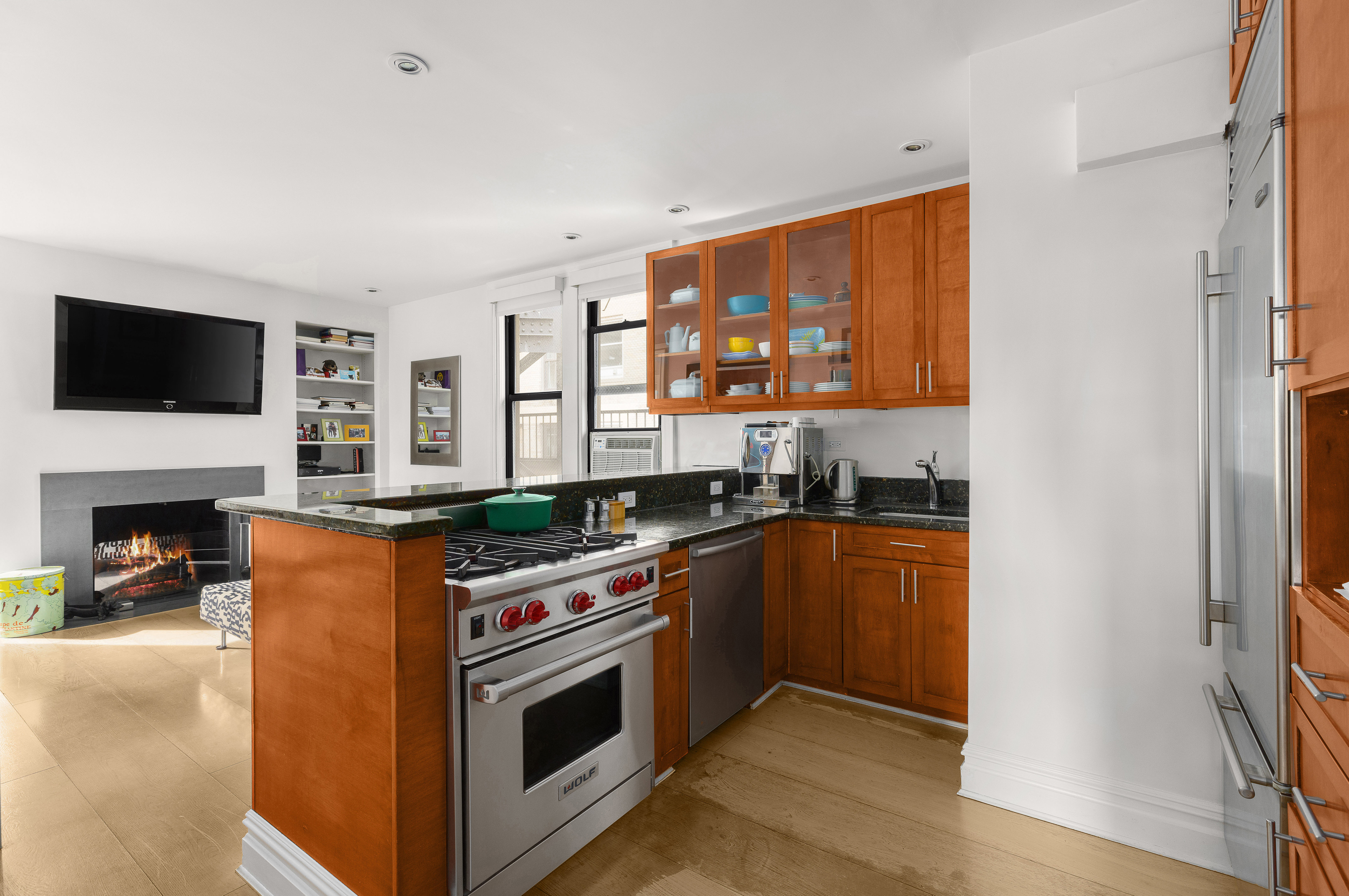 108 East 91st Street, Unit PHB Manhattan, NY 10128 - Photo 2 of 11