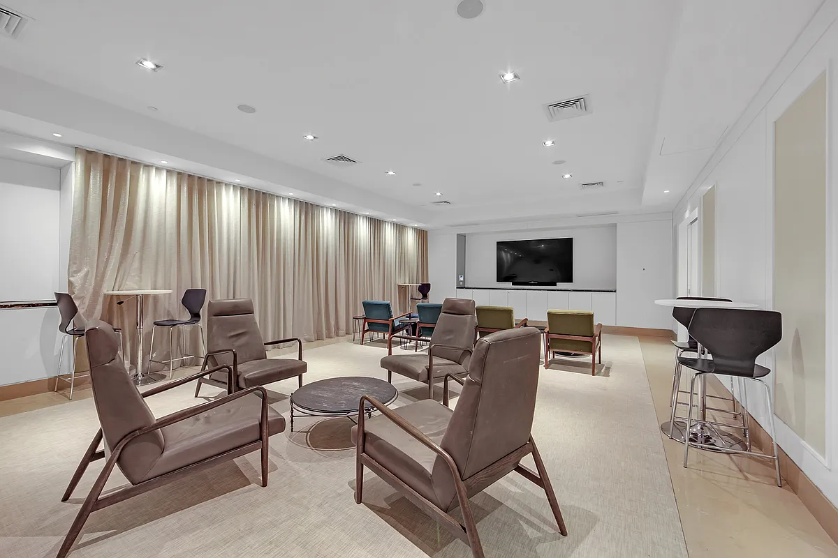 2628 Broadway, Unit 15B Manhattan, NY 10025 - Photo 21 of 24