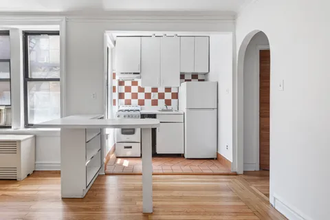 $650,000 | 319 West 18th Street, Unit 3D | Chelsea