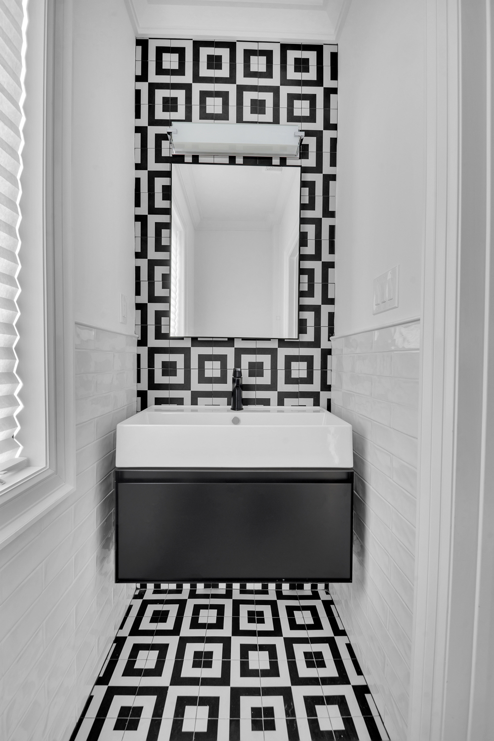 5 Osprey Court Staten Island, NY 10308 - Photo 19 of 50 a view of a bathroom with a bathtub