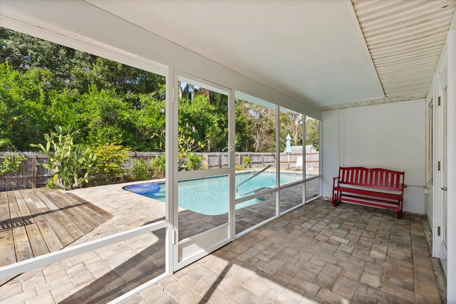 $549,000 | 1700 Patricia Avenue, Dunedin, FL 34698