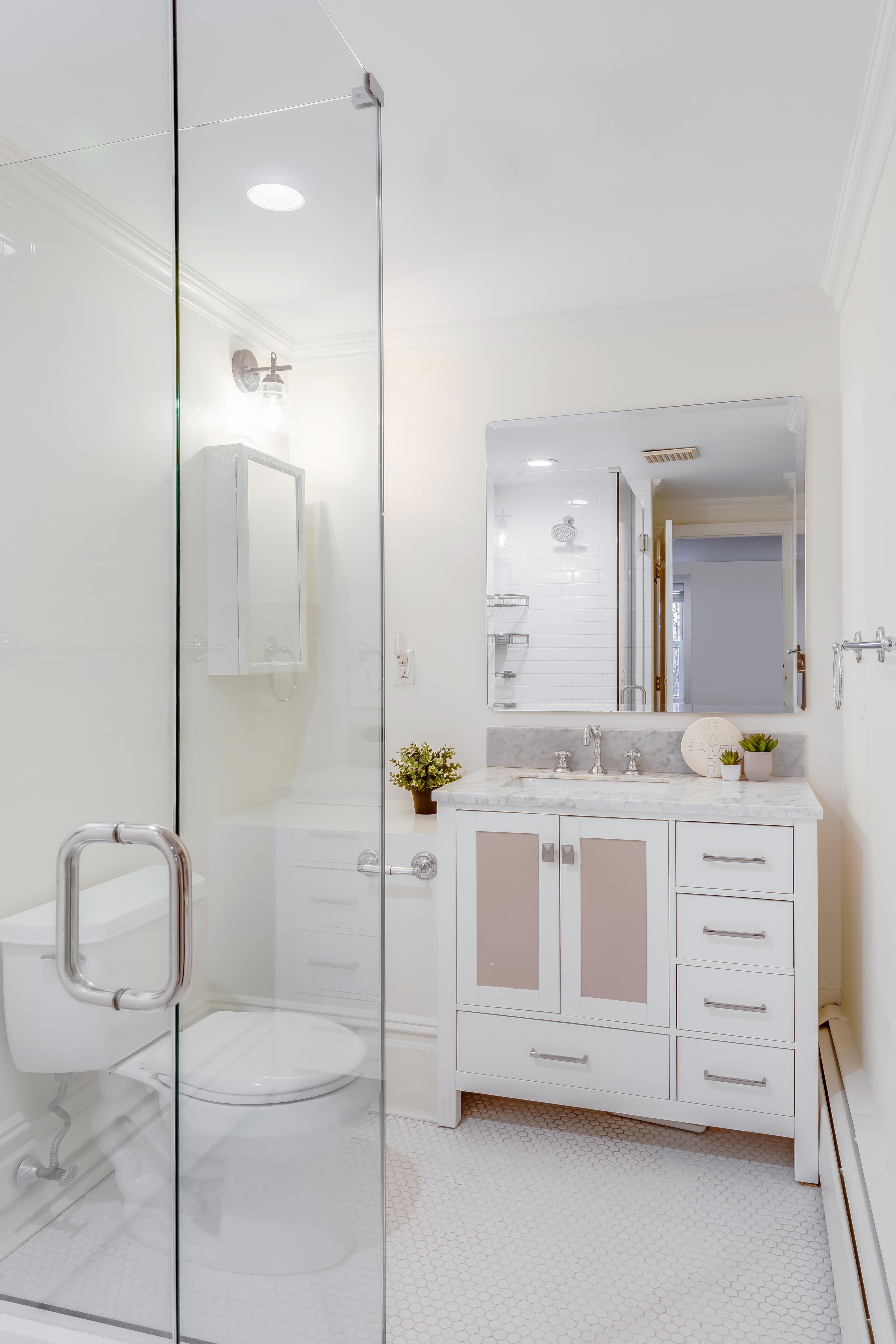 438 West 44th Street, Unit B Manhattan, NY 10036 - Photo 10 of 15