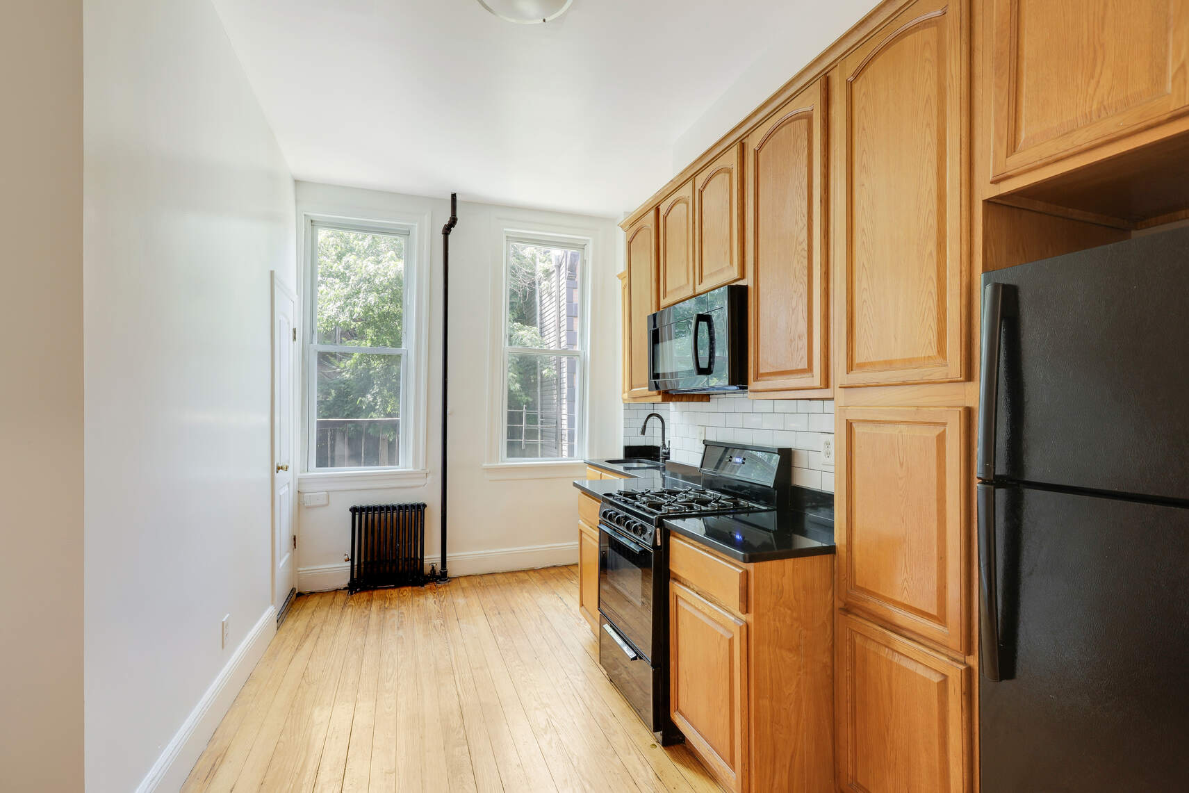 538 Driggs Avenue, Unit 2R Brooklyn, NY 11211 - Photo 14 of 23