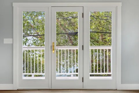 $795,000 | 286 Riverside Drive, Tiverton, RI 02878