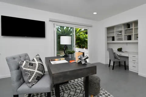 $2,599,000 | 4053 Harclare Lane, Encino, CA 91436