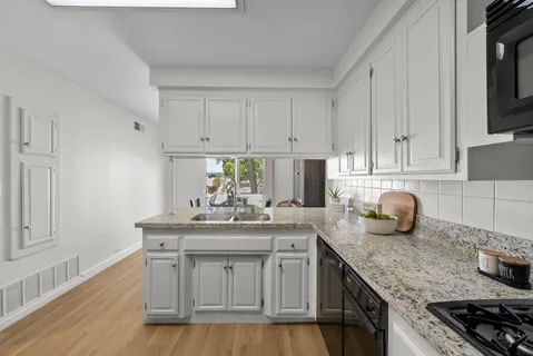 $455,000 | 18915 Circle Of Friends, Newhall, CA 91321