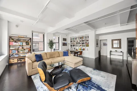 $2,250,000 | 249 West 29th Street, Unit 8N | Chelsea