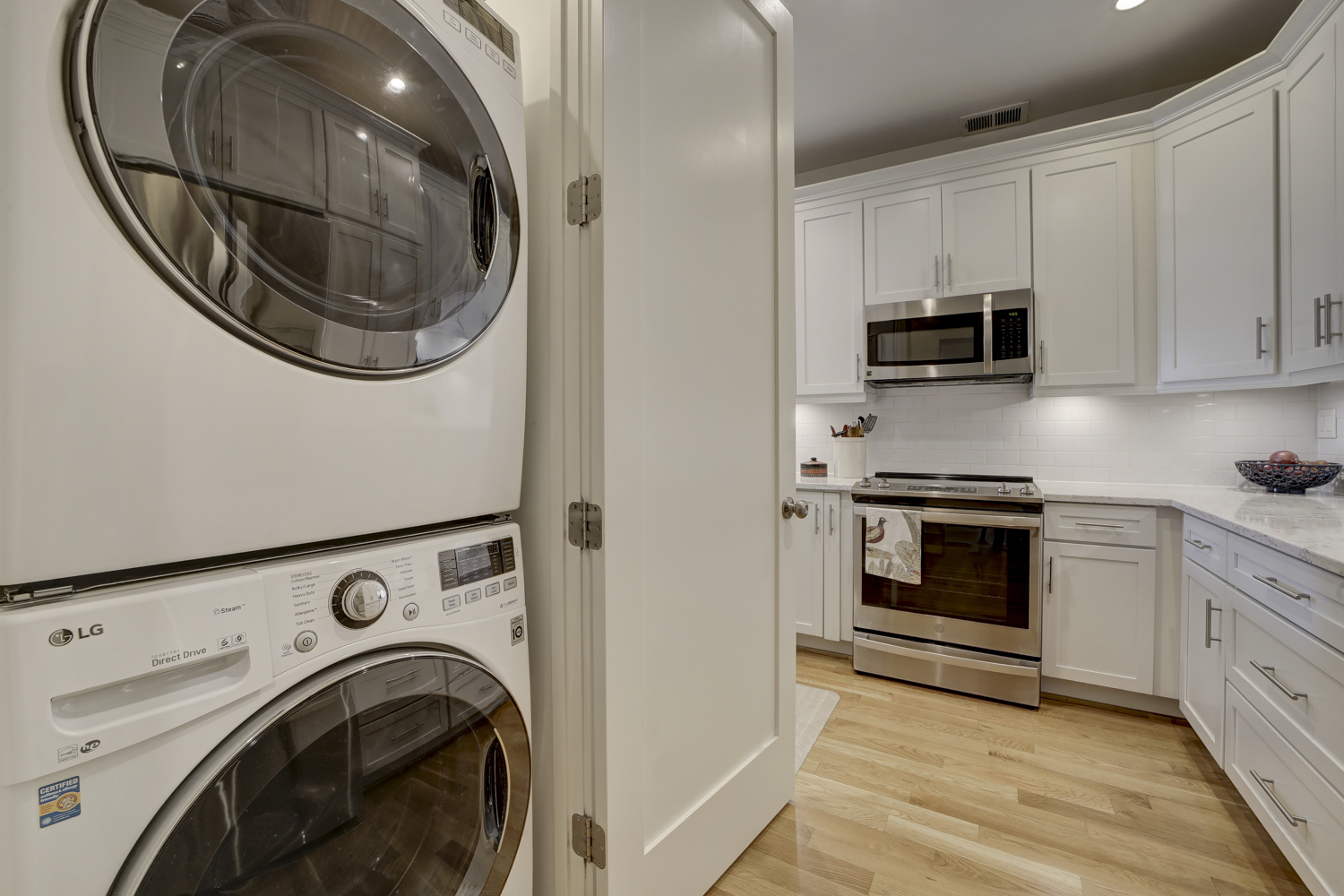 308 East Capitol Street Northeast, Unit 8 Washington, DC 20003 - Photo 5 of 29