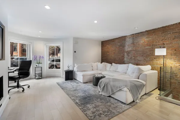 Contact Agent | 24 Dartmouth Place, Unit 24, Boston, MA 02116