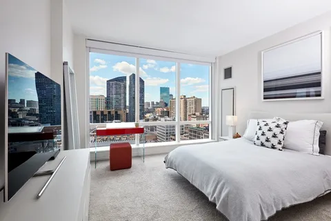 $1,295,000 | 1 Franklin Street, Unit 2011, Boston, MA 02110