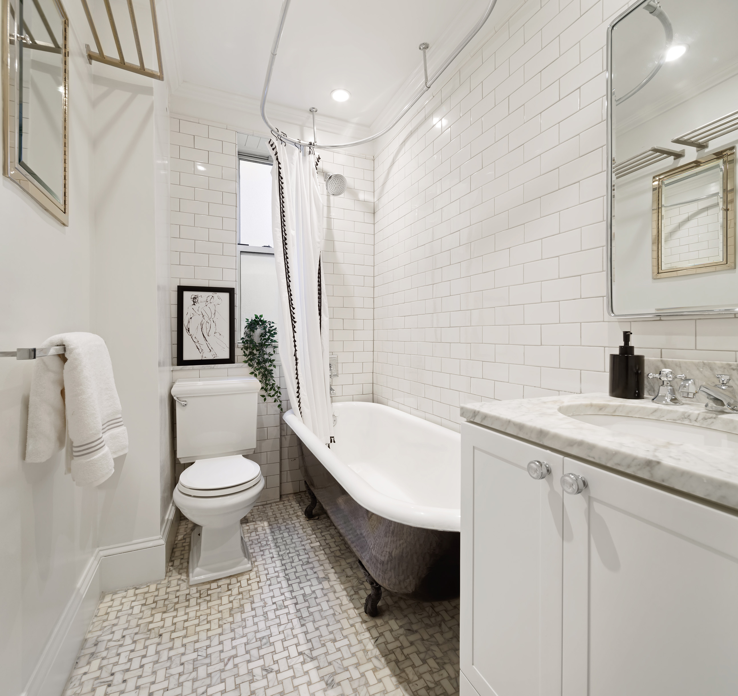 211 West 10th Street, Unit 3D Manhattan, NY 10014 - Photo 9 of 10