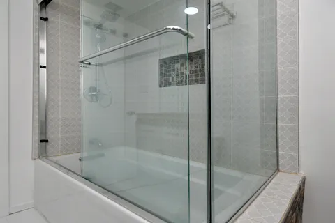 $2,599,000 | 4053 Harclare Lane, Encino, CA 91436