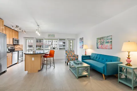 $389,000 | 2881 Northeast 32nd Street, Unit 220, Fort Lauderdale, FL 33306