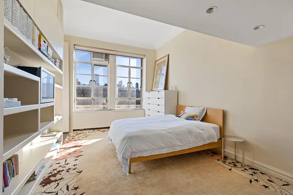 $1,995,000 | 11 West 81st Street, Unit 6A | Upper West Side
