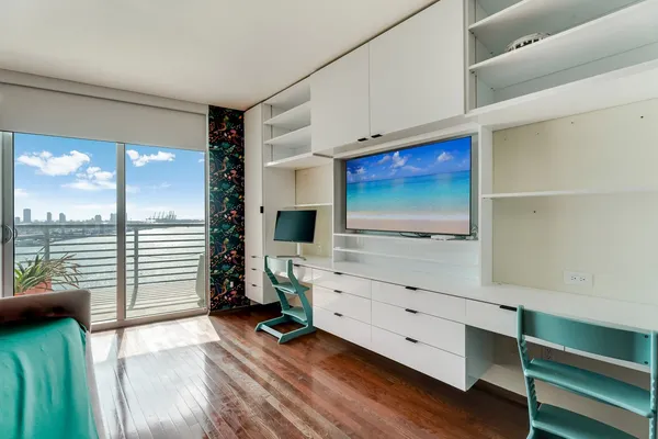 $7,775 | 335 South Biscayne Boulevard, Unit 2609, Miami, FL 33131