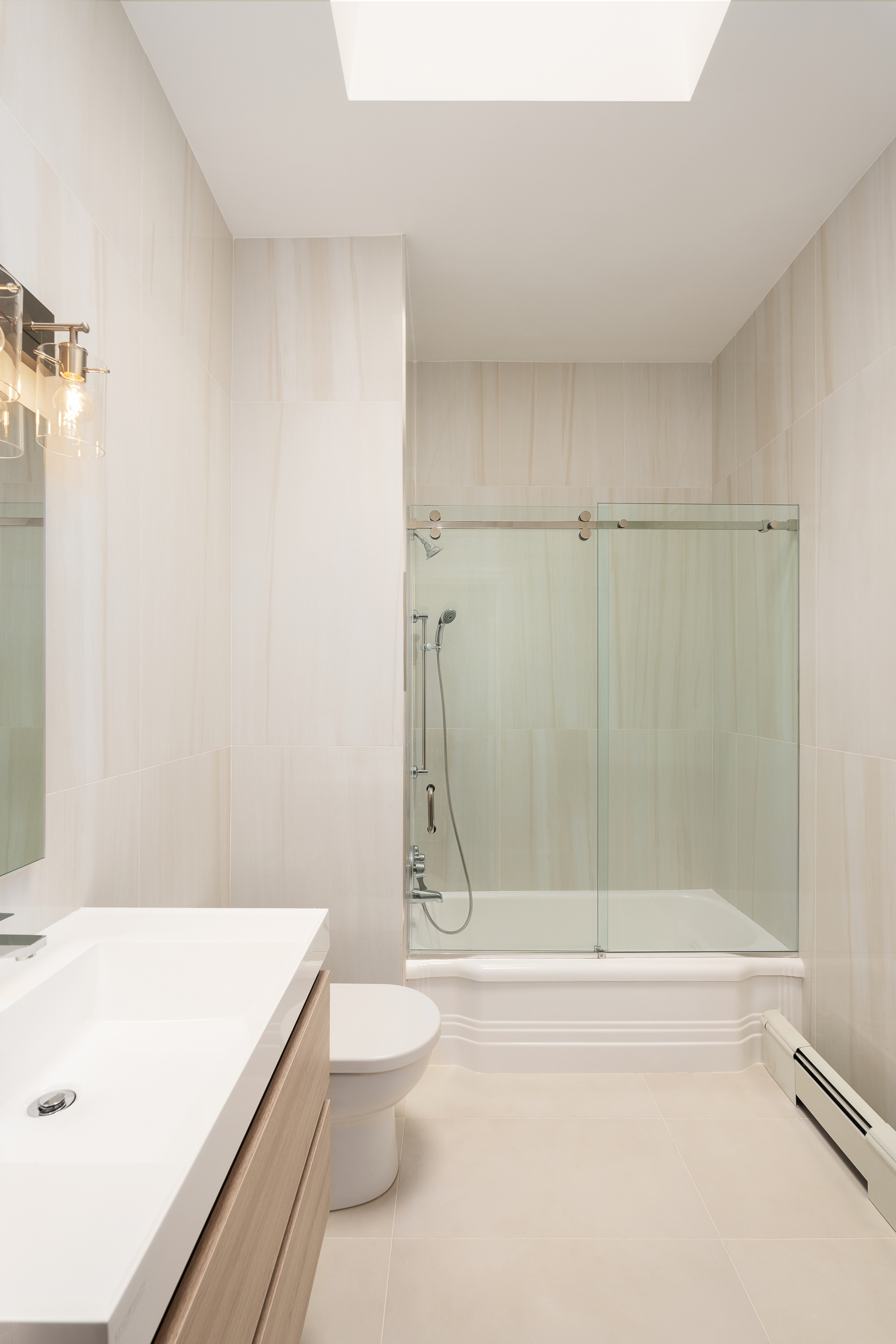 209 East 61st Street Manhattan, NY 10065 - Photo 11 of 26