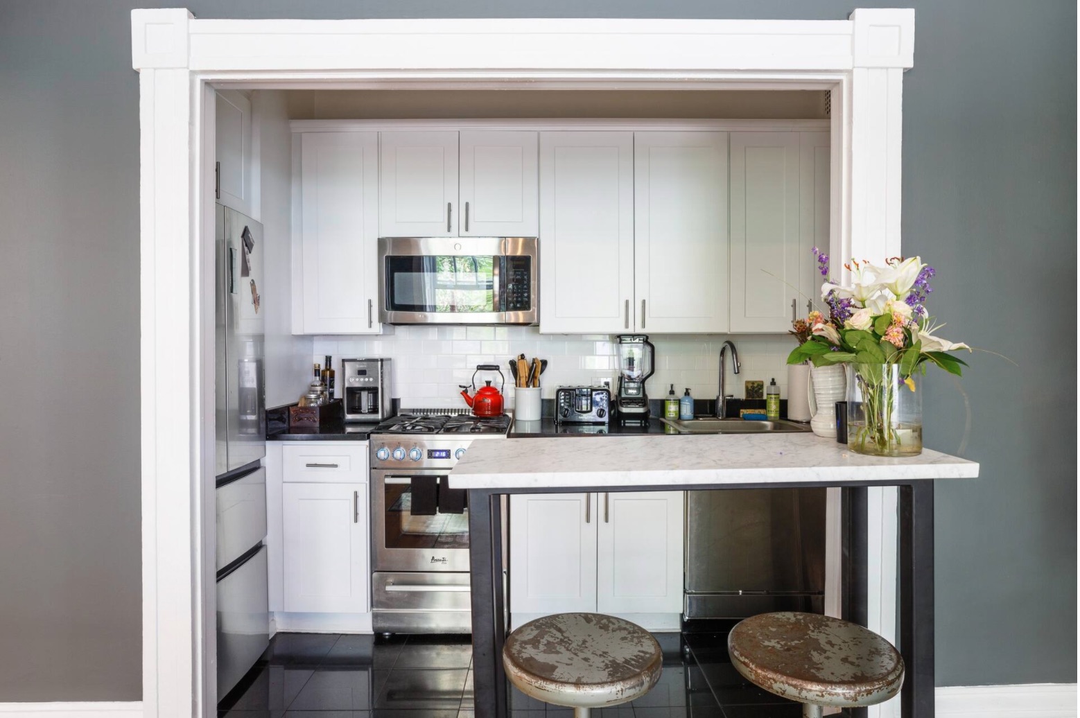 102 East 10th Street, Unit 2 Manhattan, NY 10003 - Photo 4 of 13