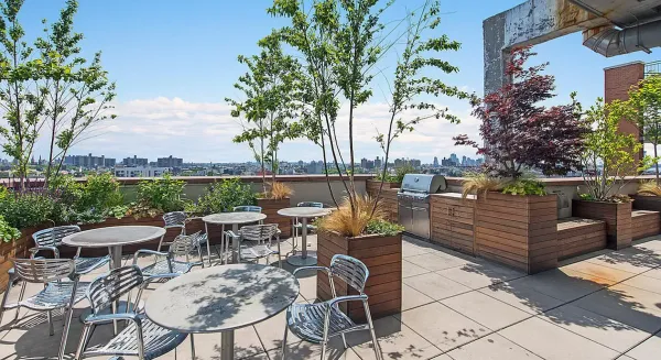 $5,800 | 30 Bayard Street, Unit 4F | Williamsburg