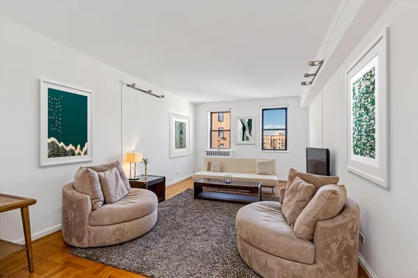 $499,900 | 90 Park Terrace East, Unit 7C | Inwood