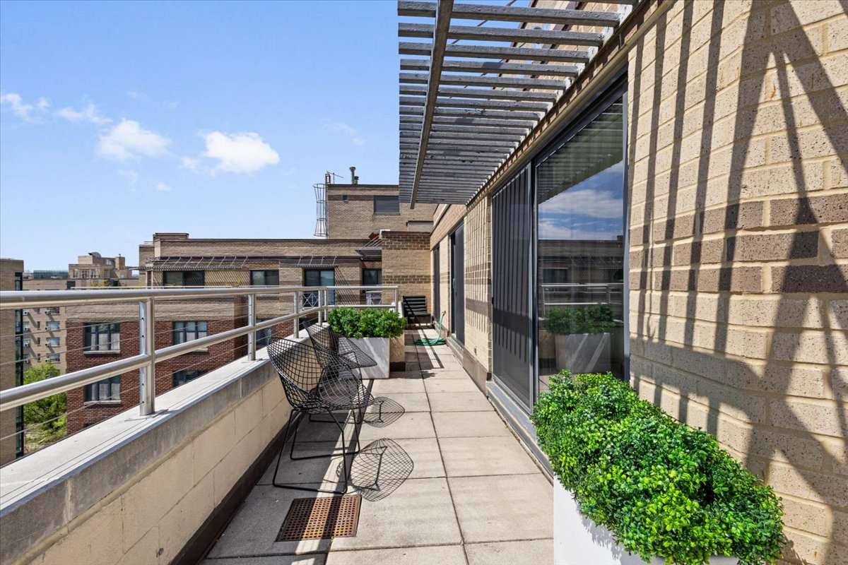 1401 17th Street Northwest, Unit 1007 Washington, DC 20036 - Photo 33 of 38