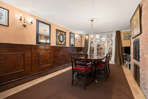 $6,750,000 | 449 1/2 Hudson Street | West Village