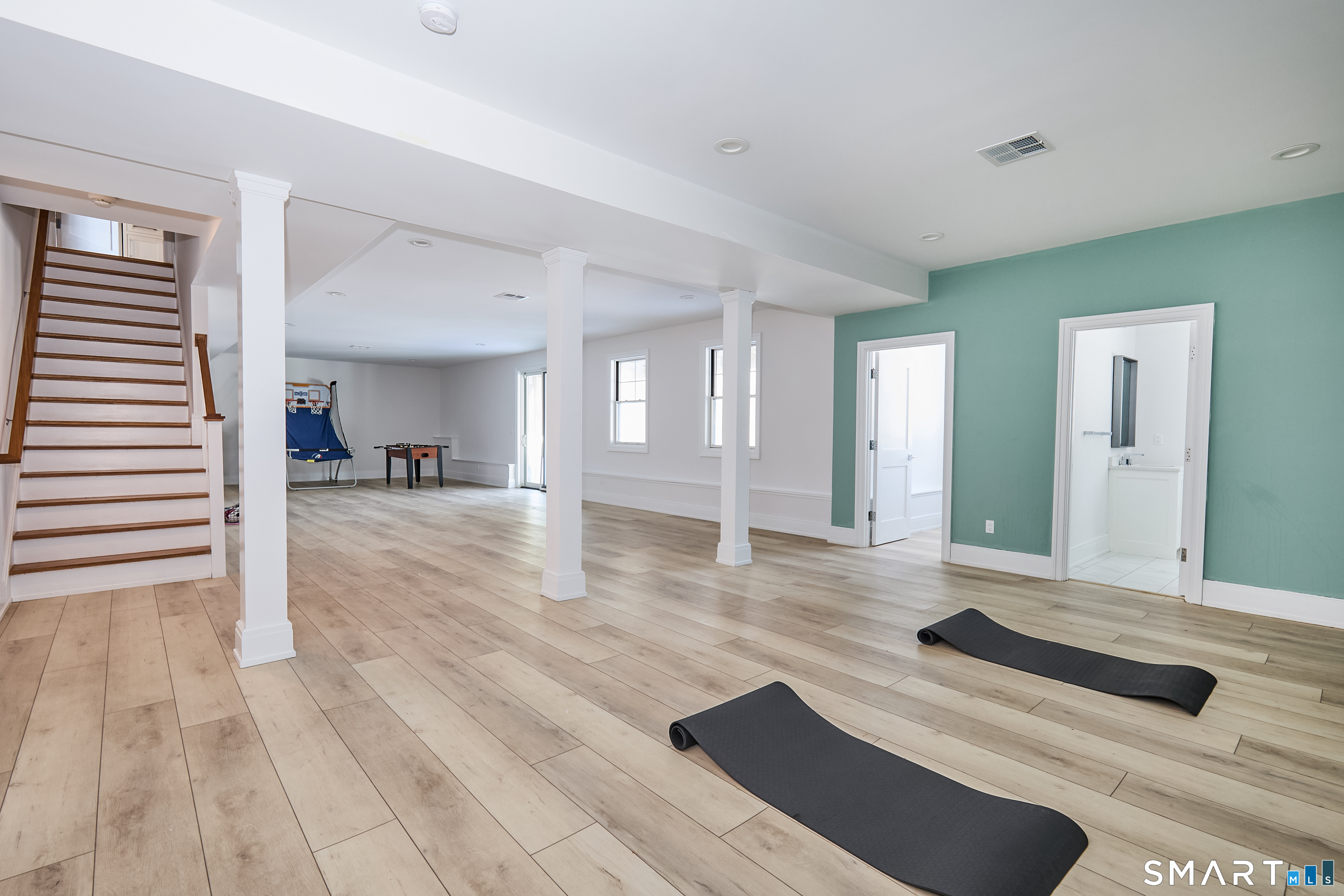 70 Meadow Ridge Road Fairfield, CT 06890 - Photo 31 of 40