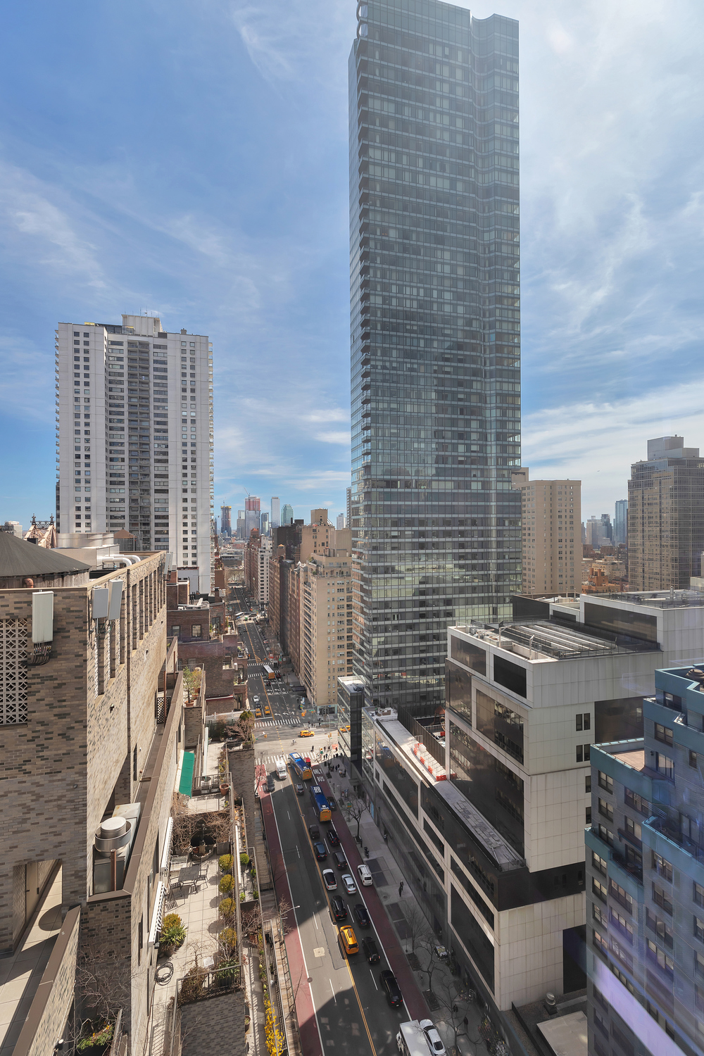 207 East 57th Street, Unit 25B Manhattan, NY 10022 - Photo 11 of 19