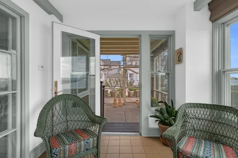 $3,000,000 | 4 Van Zandt Avenue, Newport, RI 02840