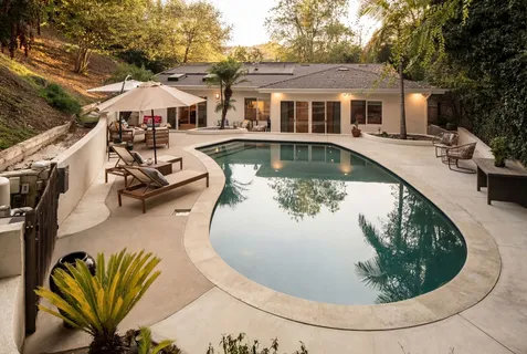 $2,849,000 | 11202 Canton Drive, Studio City, CA 91604