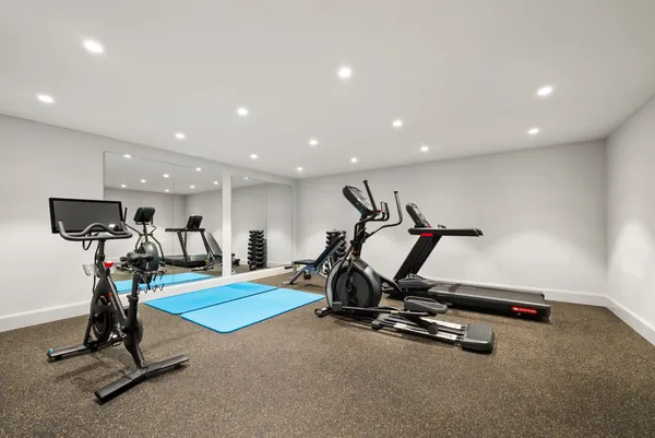 $5,000 | 139 Huron Street, Unit 3C | Greenpoint