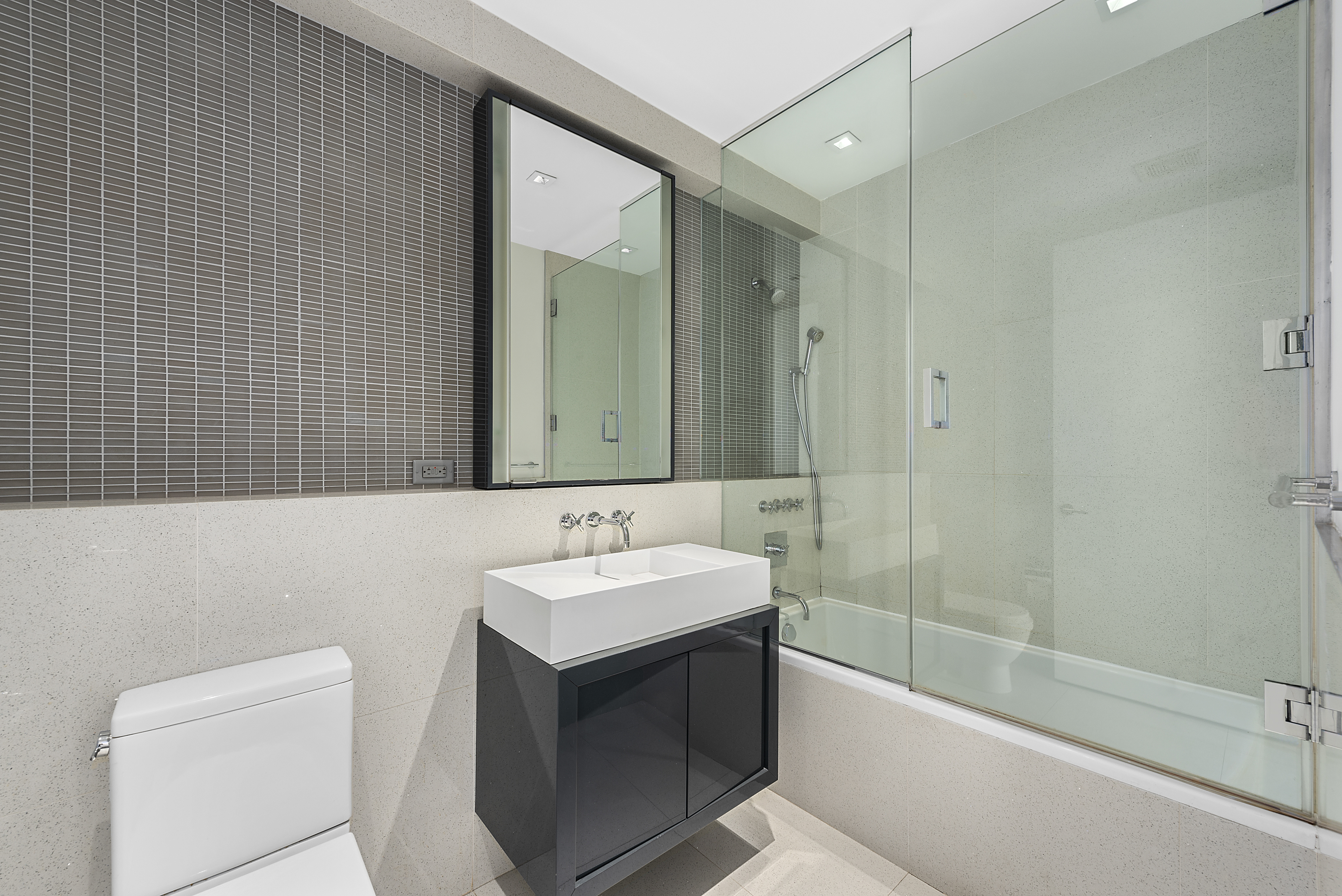 300 East 23rd Street, Unit 5B Manhattan, NY 10010 - Photo 6 of 13 Gallery Image 6