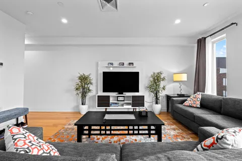 $425,000 | 2012-18 Frankford Avenue, Unit 4B, Philadelphia, PA 19125