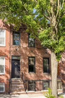 $2,095,000 | 90 Pioneer Street | Red Hook