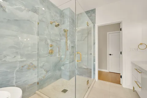 $2,595,000 | 8165 East Beach Drive Northwest, Washington, DC 20012