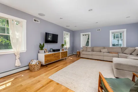 $1,299,000 | 15 Lindsey Street, Marblehead, MA 01945