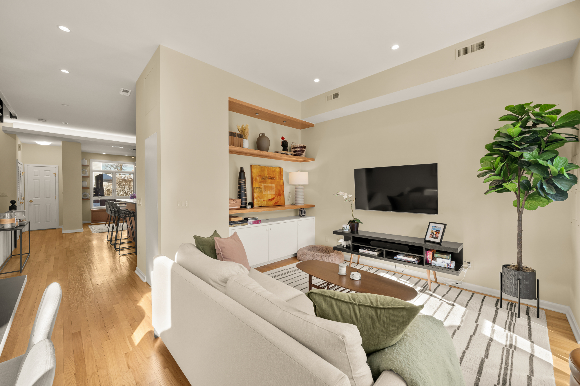 1325 R Street Northwest, Unit B Washington, DC 20009 - Photo 19 of 46