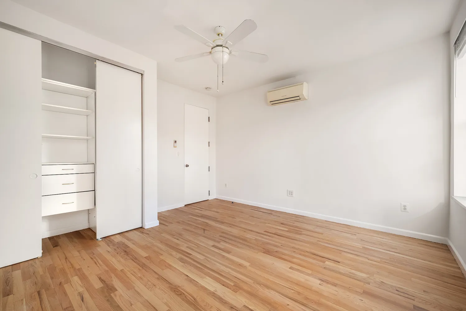 $5,200 | 590 Manhattan Avenue, Unit 3 | Greenpoint