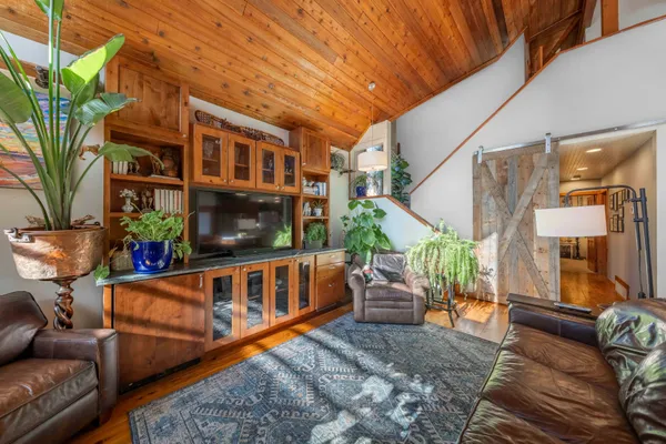 $3,900,000 | 667 East Kelly Avenue, Jackson, WY 83001