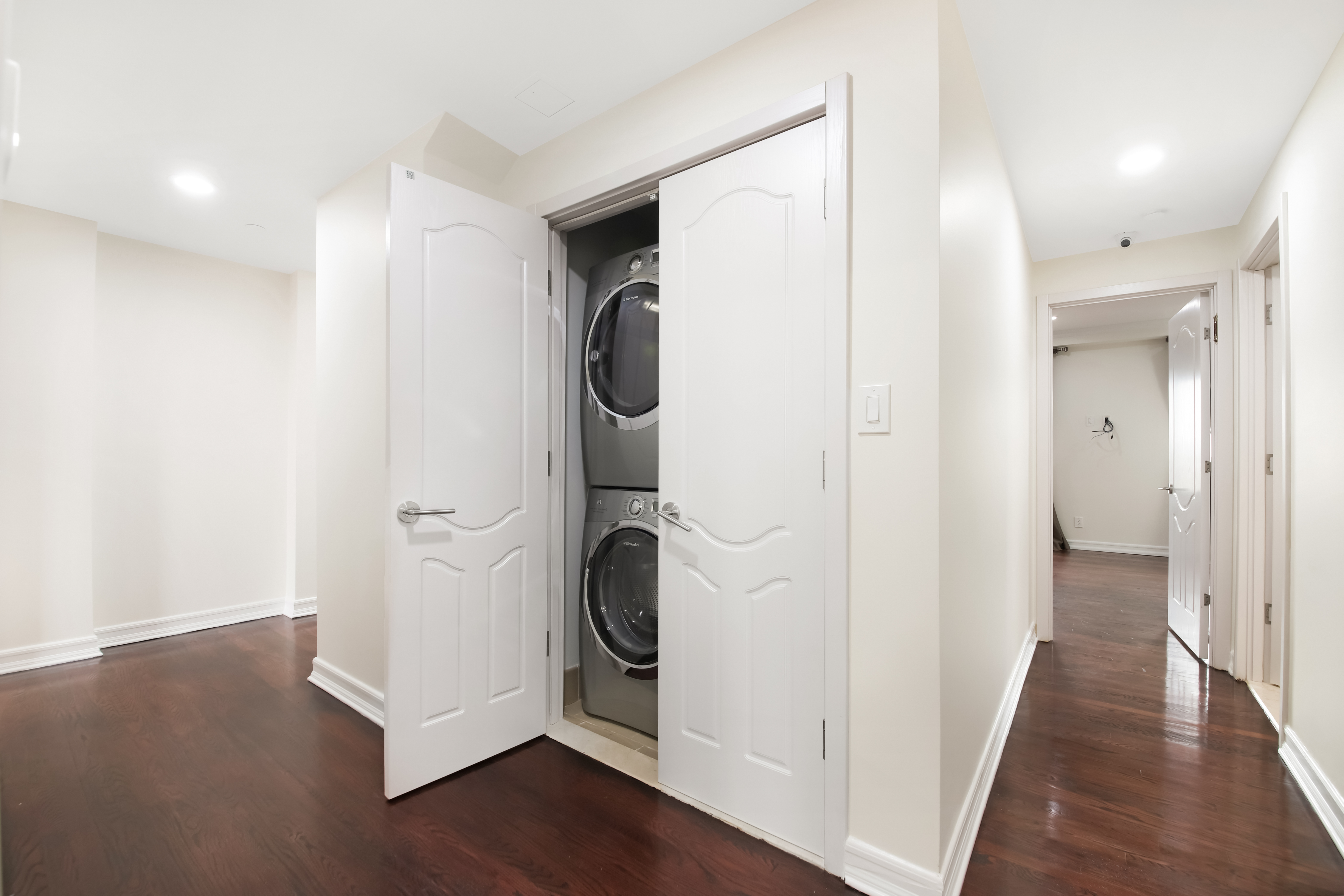 3165 Emmons Avenue, Unit PH3N Brooklyn, NY 11235 - Photo 10 of 14