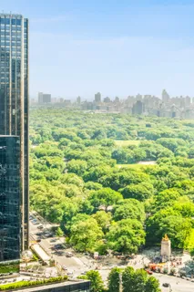 $1,935,000 | 322 West 57th Street, Unit 50H | Hell's Kitchen