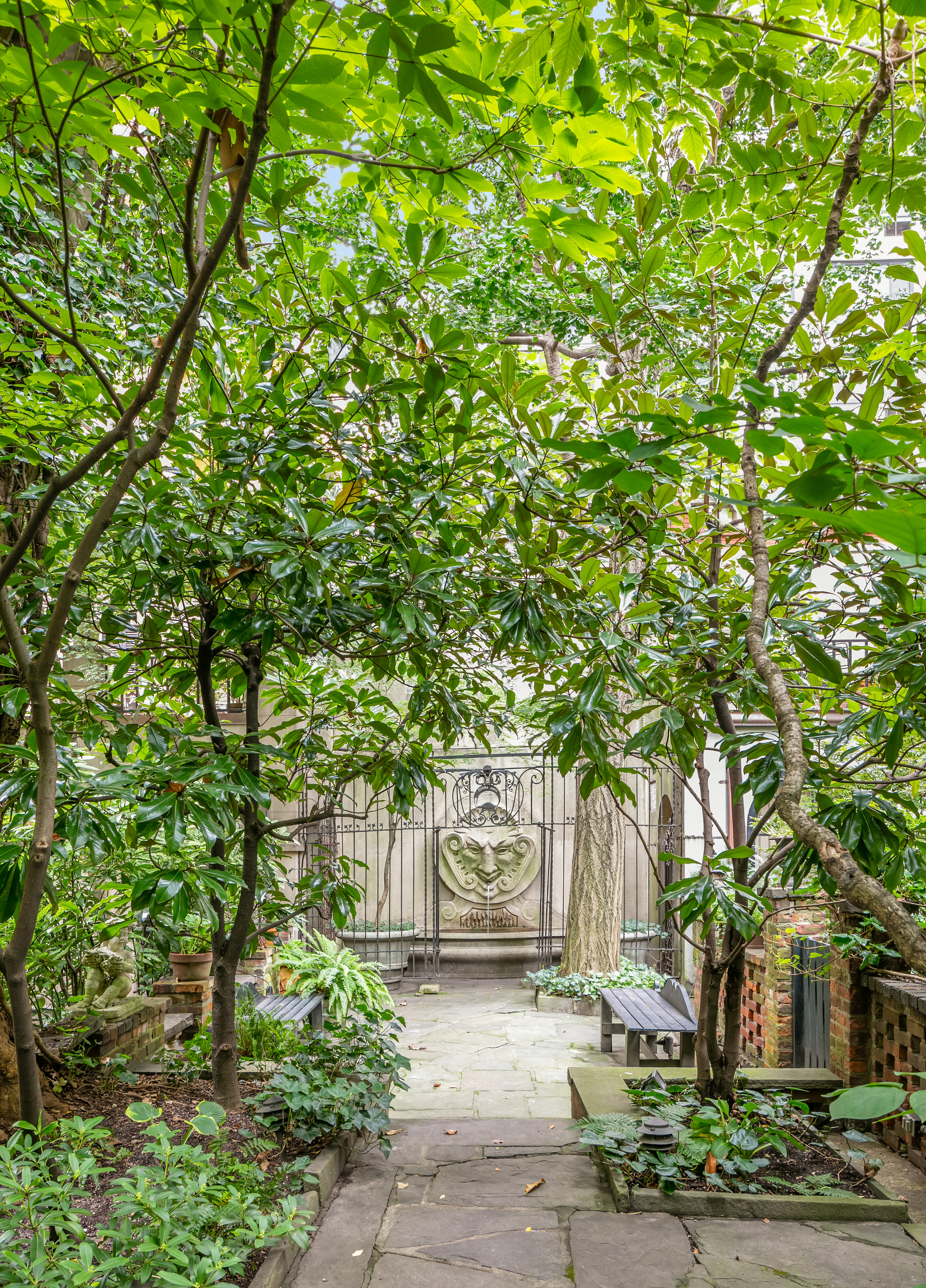 243 East 48th Street Manhattan, NY 10017 - Photo 19 of 20