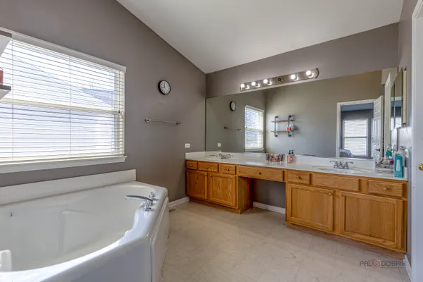 $474,900 | 2212 Baxter Court, Elgin, IL 60123