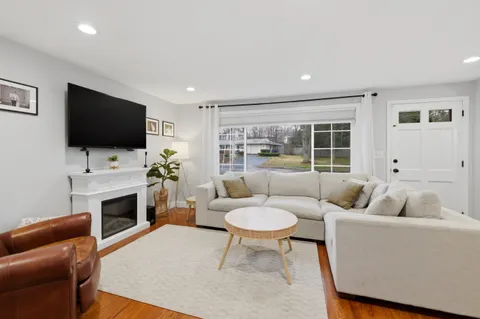 $775,000 | 7 Paulette Drive, Danvers, MA 01923