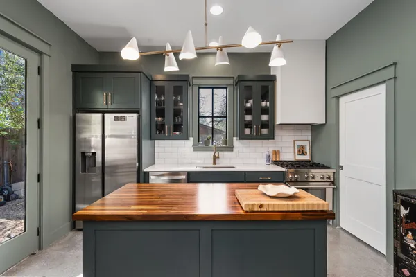 $600,000 | Mansell Avenue, Austin, TX 78702