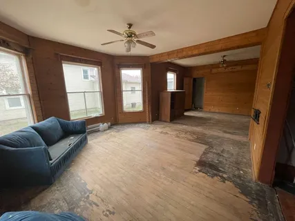 $60,000 | 203 East Washington Street, Avon, IL 61415