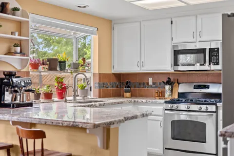 $775,000 | 356 Wilson Lane, Windsor, CA 95492