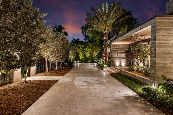 $4,900,000 | 967 Northeast 78th Street, Miami, FL 33138