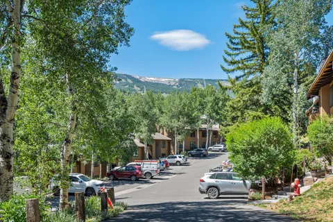 $830,000 | 35 Lower Woodbridge Road, Unit O155, Snowmass Village, CO 81615