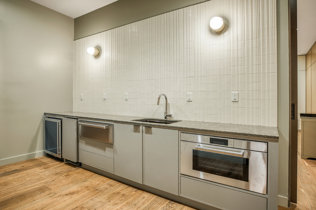 146 Pierrepont Street, Unit 14D Brooklyn, NY 11201 - Photo 19 of 33