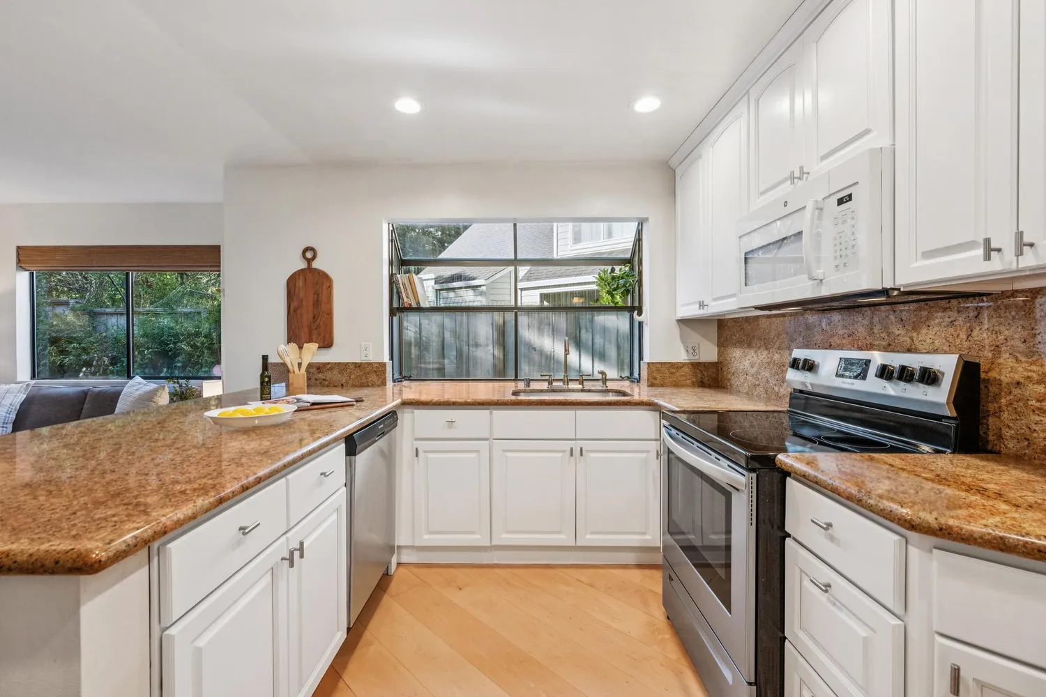 $1,499,000 | 5 Creekside Drive, San Rafael, CA 94903